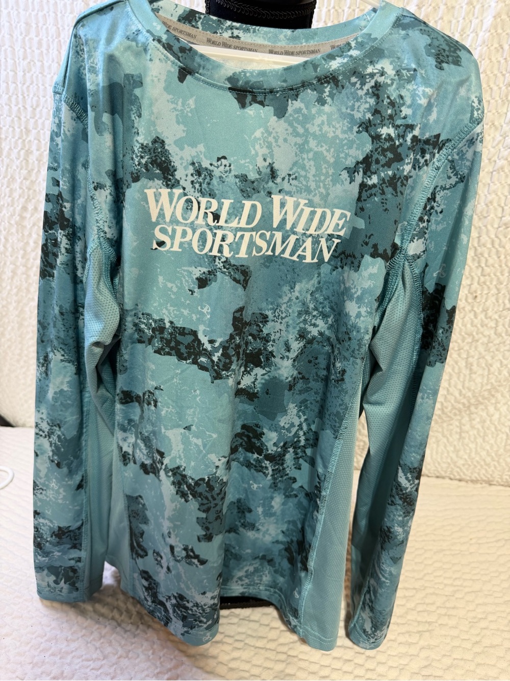 Bass Pro Shops World Wide Sportsman Aqua Blue Camo Long Sleeve Shirt